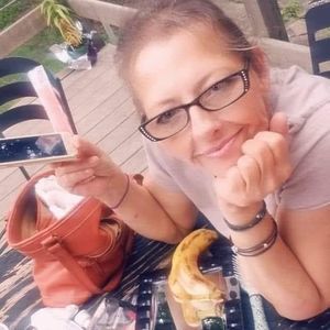 Meet your Posher, Carla